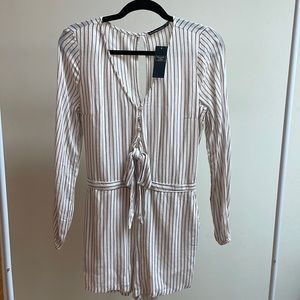 NWT ABERCROMBIE ROMPER